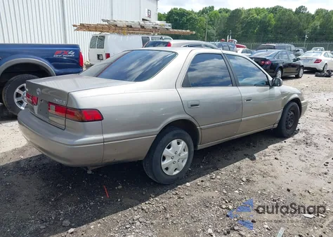 1999 Toyota Camry Le z USA, uszkodzony, nr VIN 4T1BG22K1XU496021